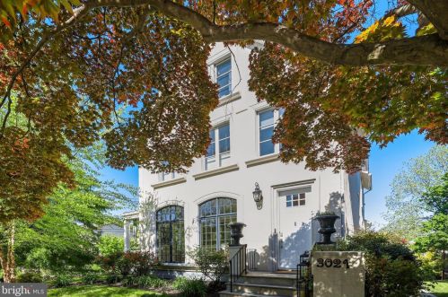 3021 15th St, Washington DC  20017-2933 exterior