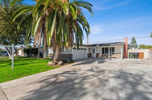 1883 Carol Dr, Fullerton, CA 92833-3023