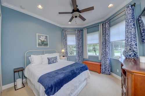 9800 Nuova Way, Fort Pierce FL 34986-2825 exterior