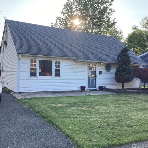 51 Sturgis Rd, Edison NJ 08817-4071 exterior