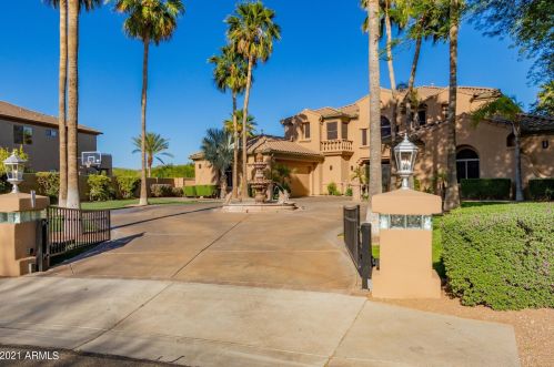 25401 45th Dr, Phoenix AZ  85083-2243 exterior