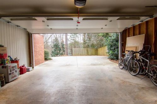 6688 Brandon Ml Rd, Atlanta GA 30328-2031 exterior