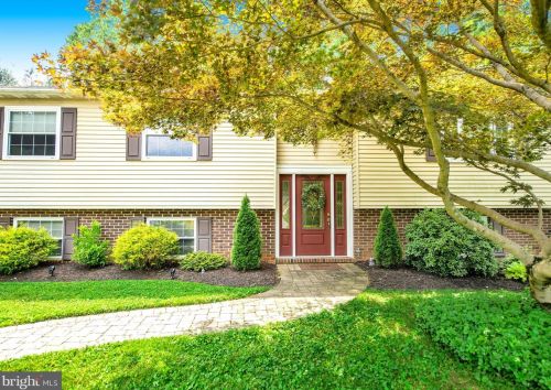 1902 Huntfield Ct, Fallston MD 21047-1004 exterior