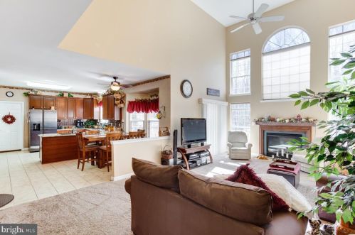 1309 Duchess Ln, Huntingtown MD 20639-2337 exterior