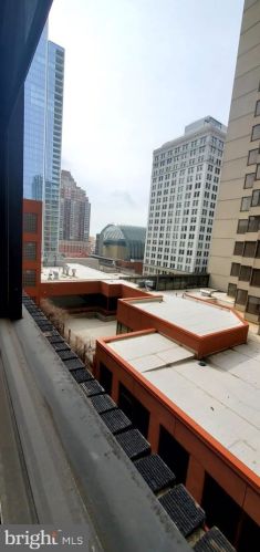 1324 Locust St, Philadelphia PA 19107-5604 exterior