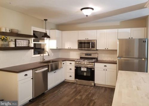 31 Arlene Ct, Hanover PA 17331-9360 exterior