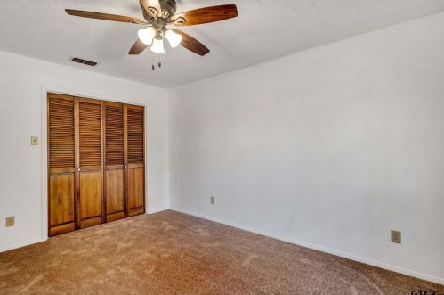 2704 Balsam St, Longview TX 75605-1920 exterior