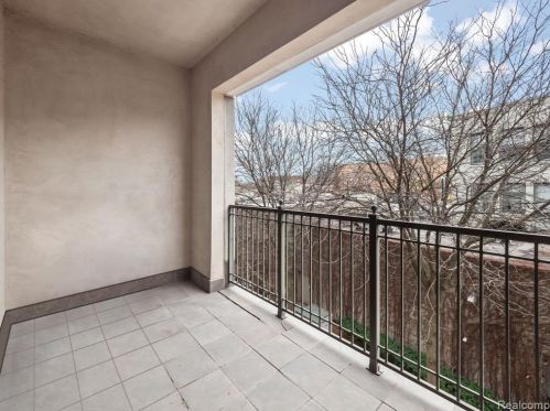 111 Willits St, Bham MI 48009-3326 exterior