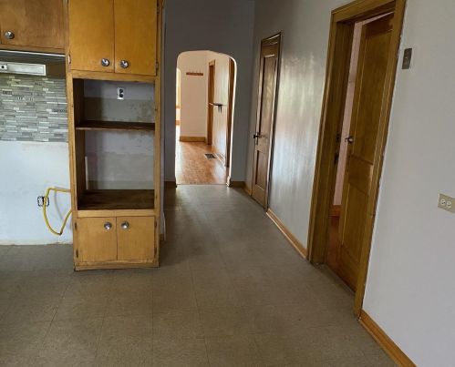 5819 Whipple St, Chicago IL 60659-3709 exterior