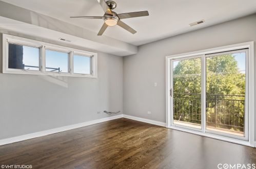 2353 Harrison St, Chicago IL 60612-4683 exterior