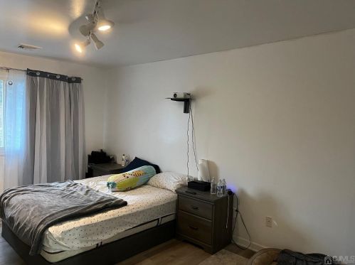 69 College Dr, Edison NJ  08817-5984 exterior