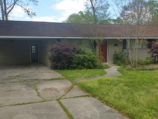 9925 Riveroaks Dr, Baton Rouge, LA 70815-4452