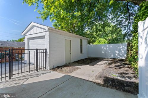 408 Custer Ave, Manor PA 19036-1730 exterior