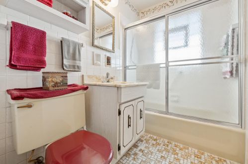 8236 Grantosa Dr, Milwaukee WI 53218-3628 exterior