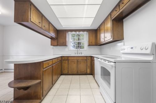 730 Wingate Dr, Bridgewater NJ 08807-1609 exterior