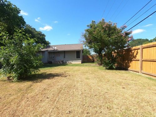 1619 Ashberry Dr, Austin TX 78723-1106 exterior