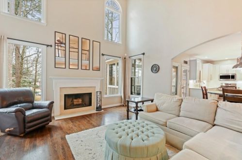 7105 Devonhall Way, Duluth GA 30097-7128 exterior