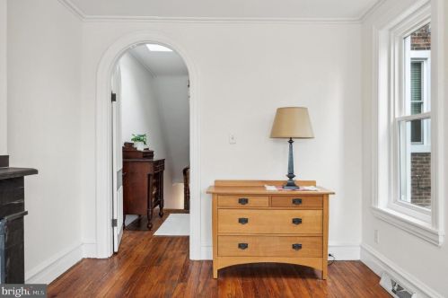 852 24 St, Philadelphia PA 19130-1913 exterior