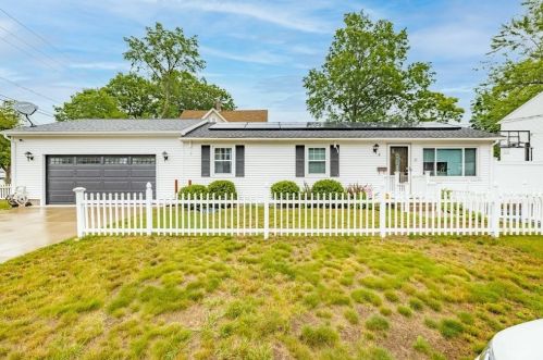 5 Dell Pl, Springfield, MA 01118-2022