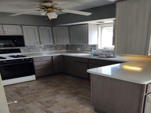 7917 Denver Ave, Milwaukee, WI 53223-4941