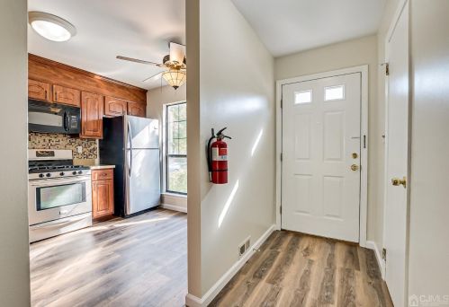 138 Abbot Ct, Piscataway NJ  08854-6203 exterior