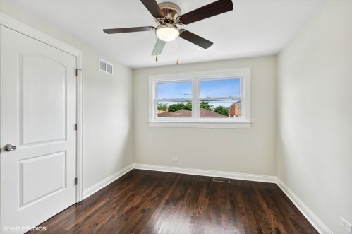 352 91st St, Chicago IL 60619-7427 exterior