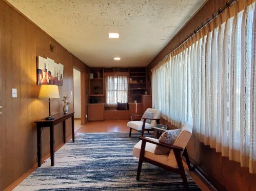 1631 Chateau Pl, Milwaukee WI 53217-6022 exterior