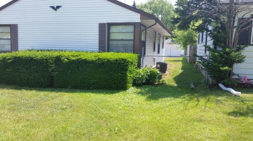 6033 Fairmount Ave, Milwaukee, WI 53218-4129