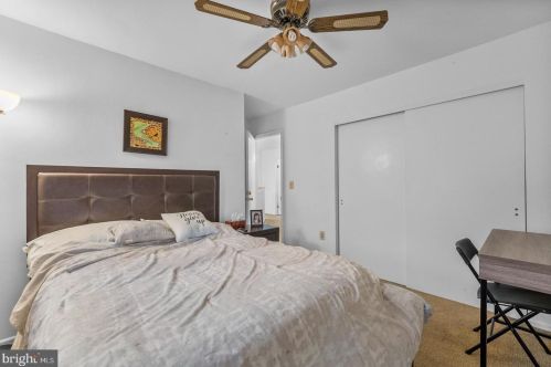 11 Revere Ct, Trenton NJ 08628-3610 exterior