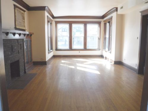 7641 Luella Ave, Chicago IL  60649-4107 exterior