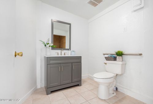 2701 Drexel Rd, Tucson AZ  85746-3821 exterior