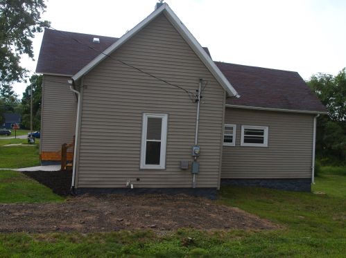 311 Leonard St, Belding, MI 48809-1235