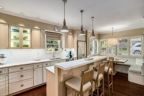 2505 Forrest Way, Atlanta GA  30305-3716 exterior