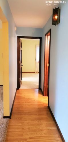 2325 Radcliff Vlg Dr, Grand Rapids MI 49546-7724 exterior