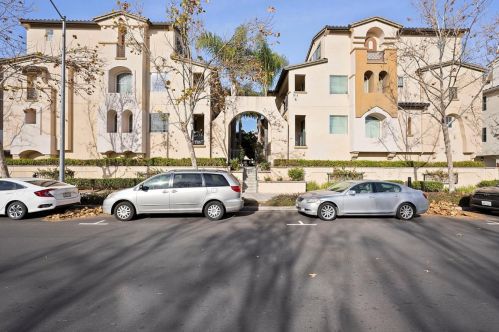 80 Parc Place Dr, Milpitas, CA 95035-3848