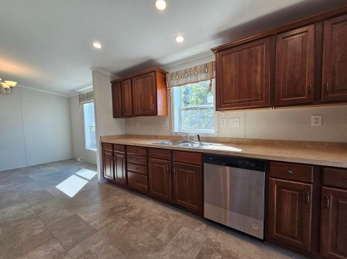 10 Emperor Dr, Concord NH  03303-4123 exterior