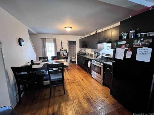 37 Broad St, Torrington CT 06790-6621 exterior