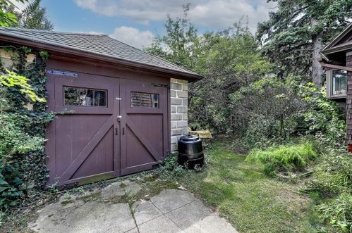 199 Rochambeau Ave, Providence RI 02906-1909 exterior