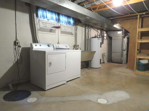 4211 Dodge St, Duluth MN 55804-1448 exterior