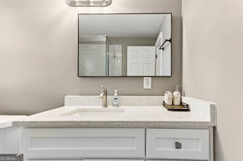 4096 Clay Dr, Atlanta GA  30360-2522 exterior