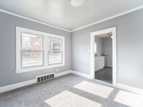 4703 35, Milwaukee WI 53209-5972 exterior