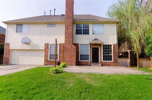 2413 Pistachio Dr, Irving TX  75063-3453 exterior