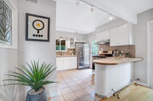 2002 Cody Ct, Austin TX 78704-4840 exterior