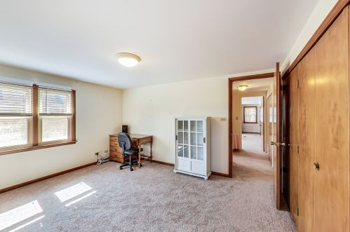 6147 Melvina Ave, Chicago IL 60638-4305 exterior