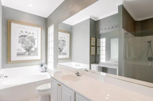 5272 Hawkesbury Way, Naples FL 34119-9581 exterior