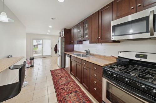 524 Edmond St, Pittsburgh PA  15224-2014 exterior