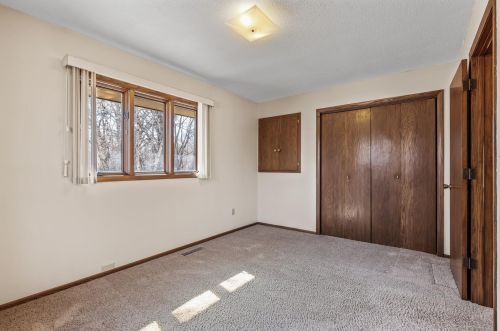 415 Brk Ave, Saint Paul MN 55109-2014 exterior