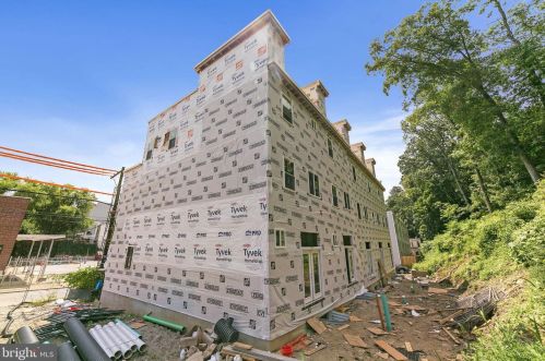 236 Fountain St, Philadelphia PA 19128-4508 exterior