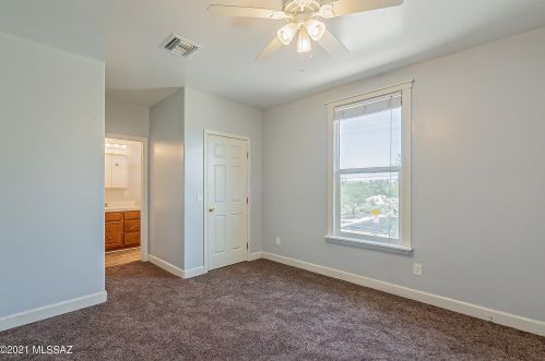 1070 Miles St, Tucson AZ 85719-6140 exterior