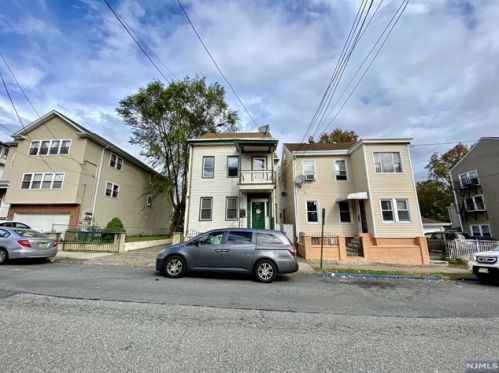 325 Pacific St, Paterson NJ  07503-2407 exterior